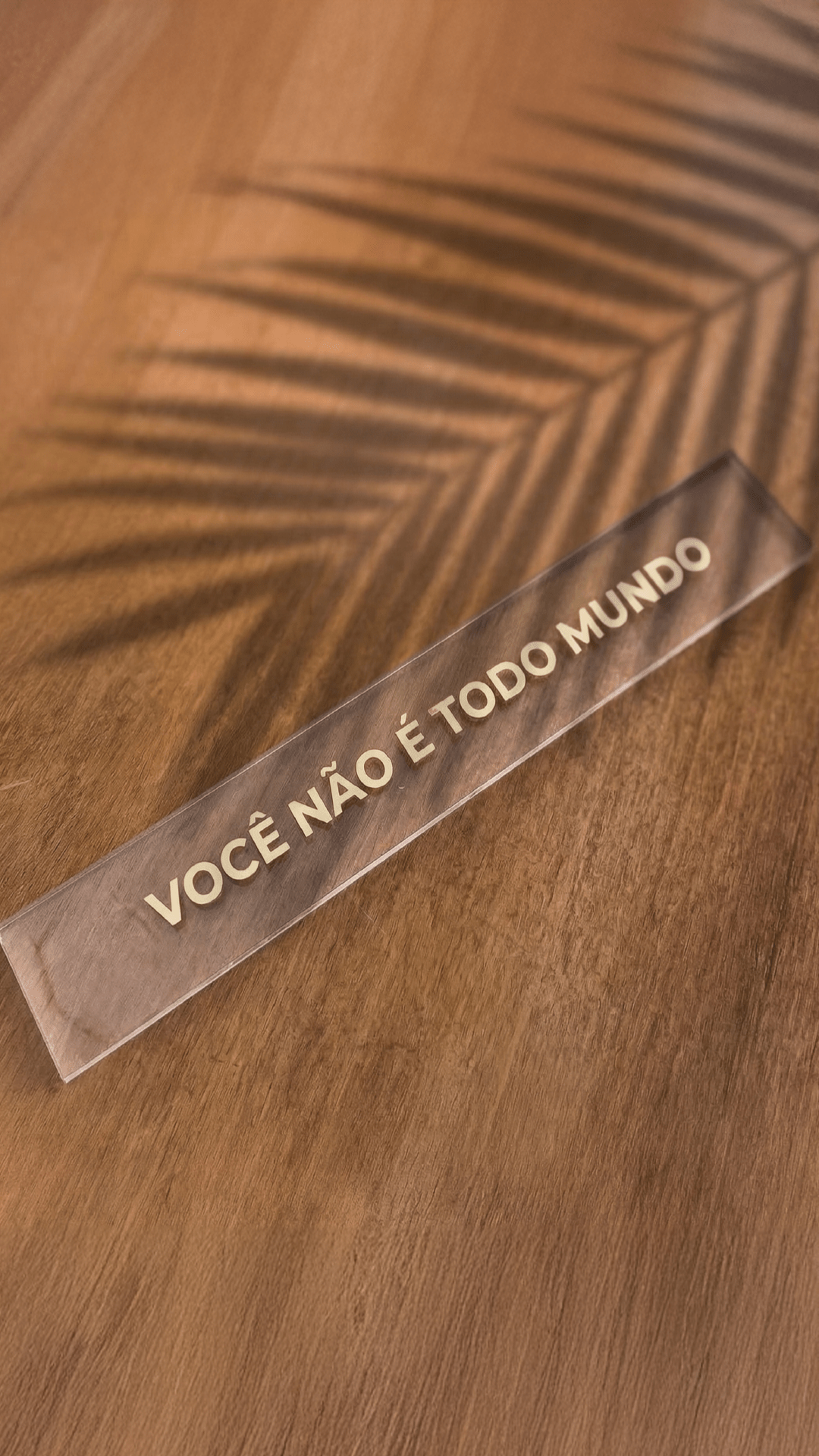 Barra decorativa em acrílico - Todo mundo - Incomum Oficial