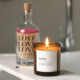 Kit LOVE IN_COMUM - Vela e Acendedor - Incomum Oficial