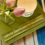 Barra decorativa em acrílico - Mente grata, mente saudável - Incomum Oficial