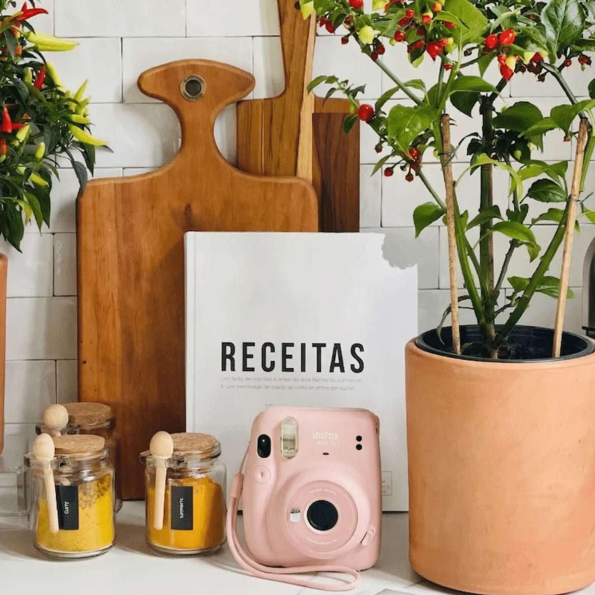 Kit Diário de Receitas - Memórias de Família + Instax mini 11 - Incomum Oficial