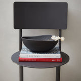 Centro de Mesa Preto em Poliresina - P - Incomum Oficial