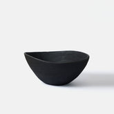 Centro de Mesa Preto em Poliresina - M - Incomum Oficial