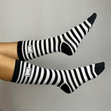 Meia Preto e Branco Incomum - Incomum Oficial