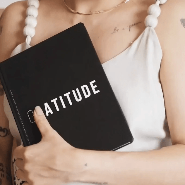 Livro Gratitude - Incomum Oficial