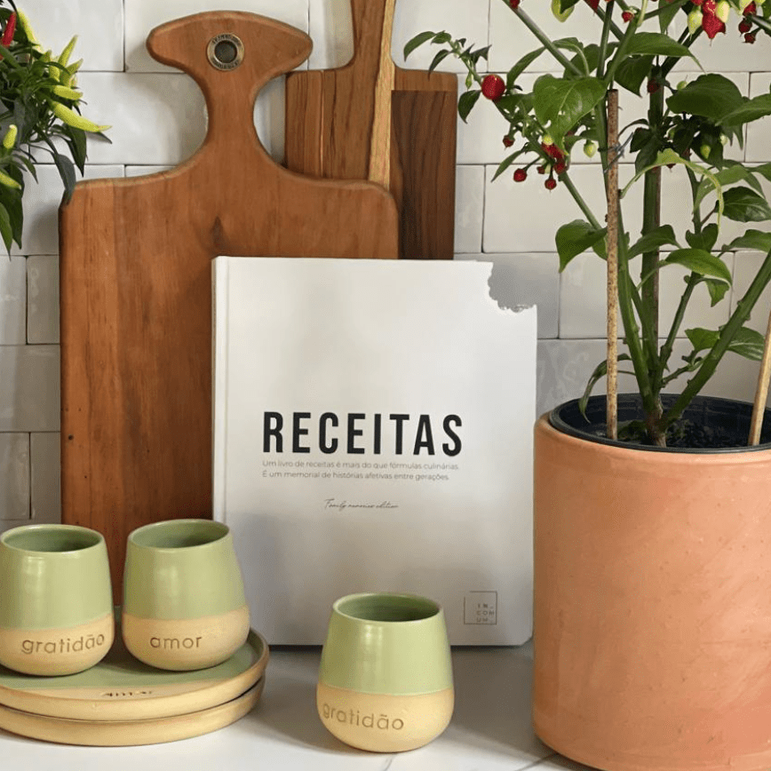 Diário de Receitas - Memórias de Família (avulso) - Incomum Oficial