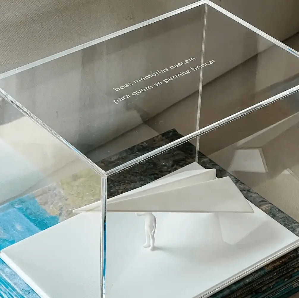 Escultura de avião - Boas Memórias - Incomum Oficial