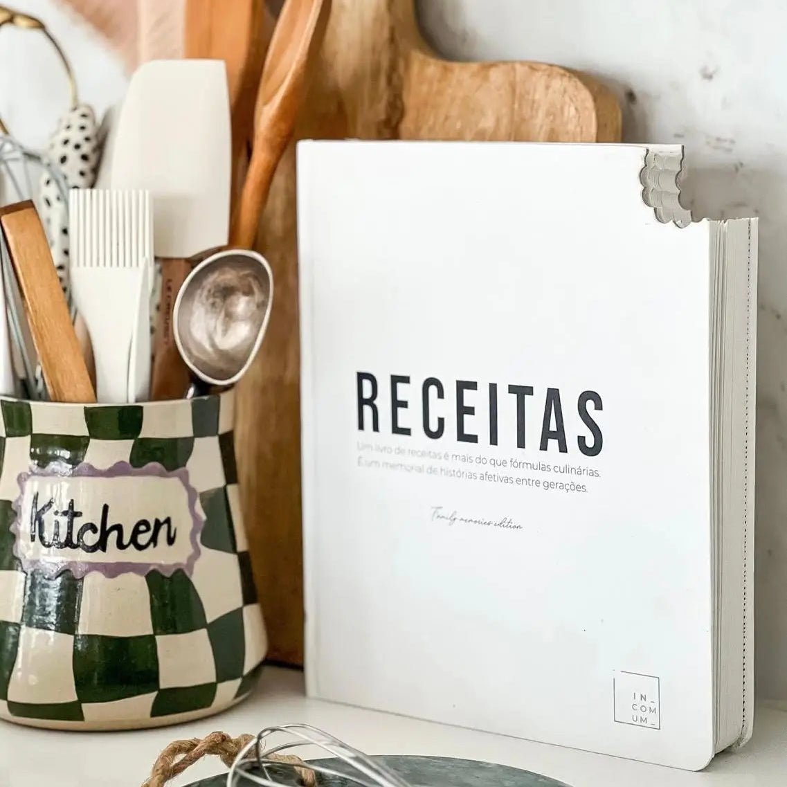 Diário de Receitas - Memórias de Família (avulso) - Incomum Oficial
