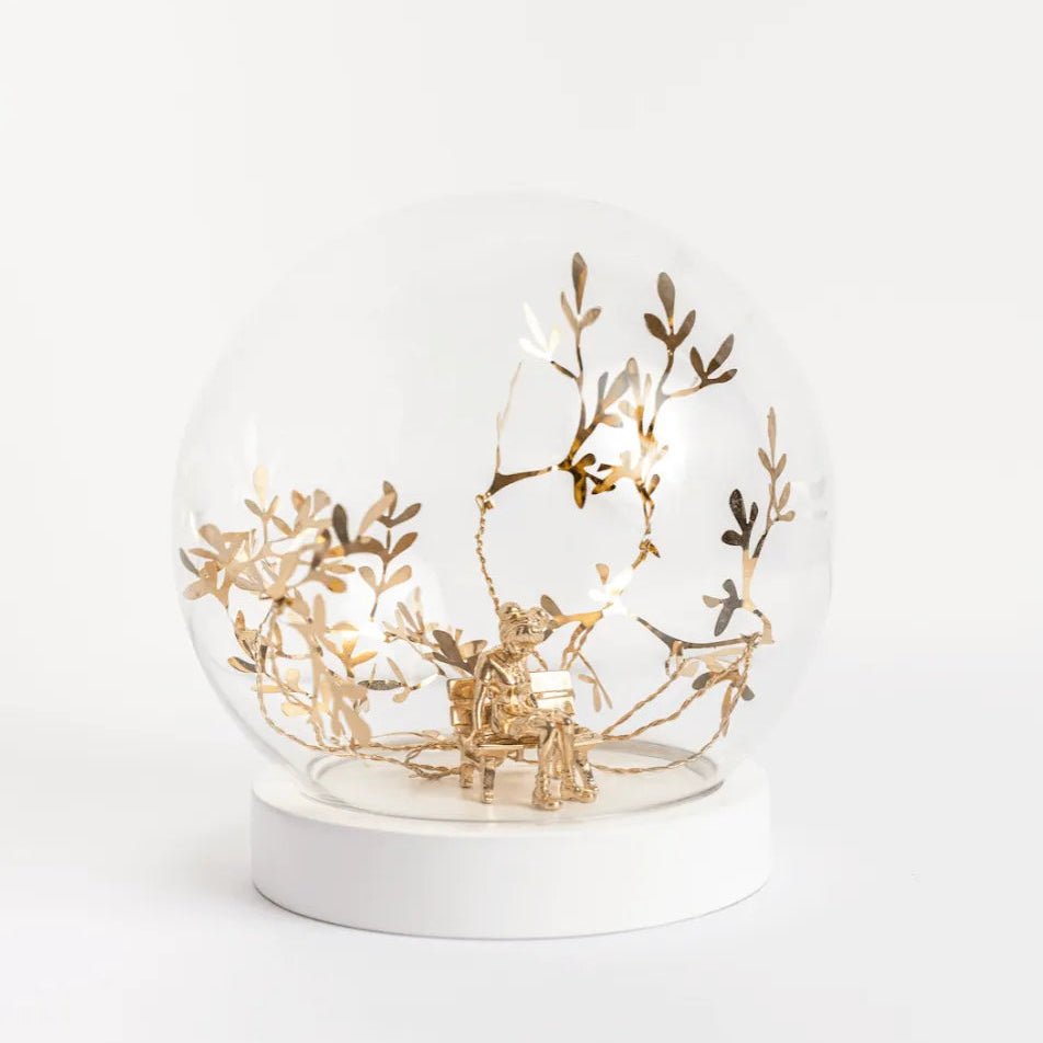 Globo Menina - IN_COMUM por Nara Ota - Incomum Oficial