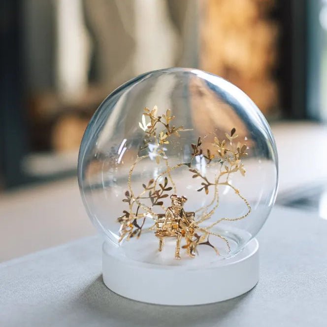 Globo Menina - IN_COMUM por Nara Ota - Incomum Oficial