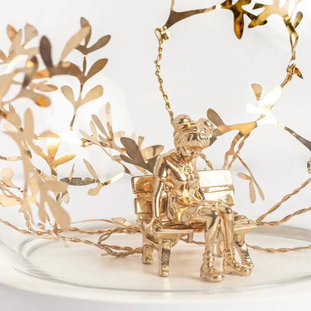 Globo Menina - IN_COMUM por Nara Ota - Incomum Oficial