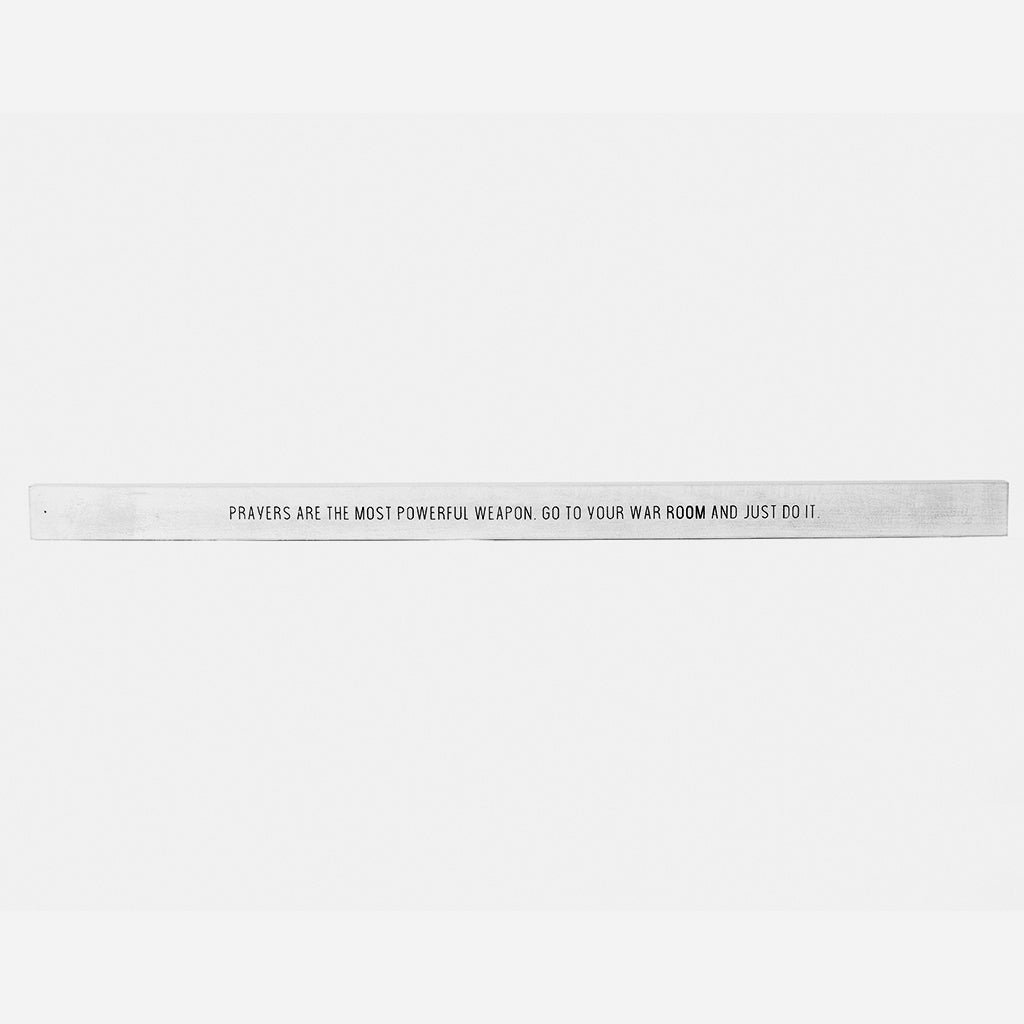 Frase  decorativa em madeira - Powerful 90cmx5cm